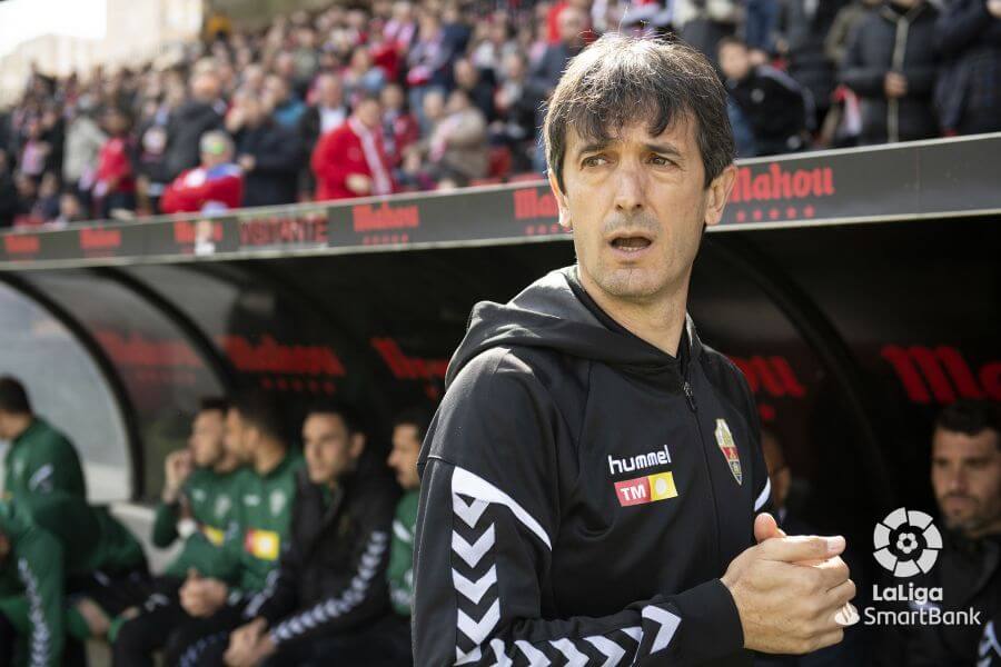 Pacheta, antes de un partido con el Elche en Vallecas en la temporada 19-20 / LFP